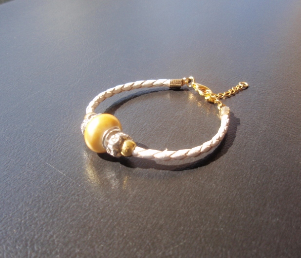Mellow Yellow Shell Pearl Bracelet Braided White Leather Elegant Minimal Mothers Day Gift